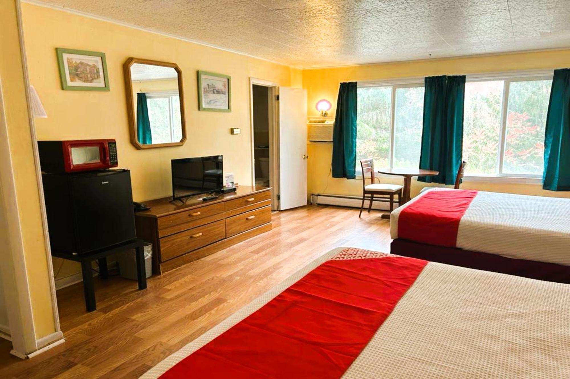 Delhi Buena Vista Inn Motel מראה חיצוני תמונה