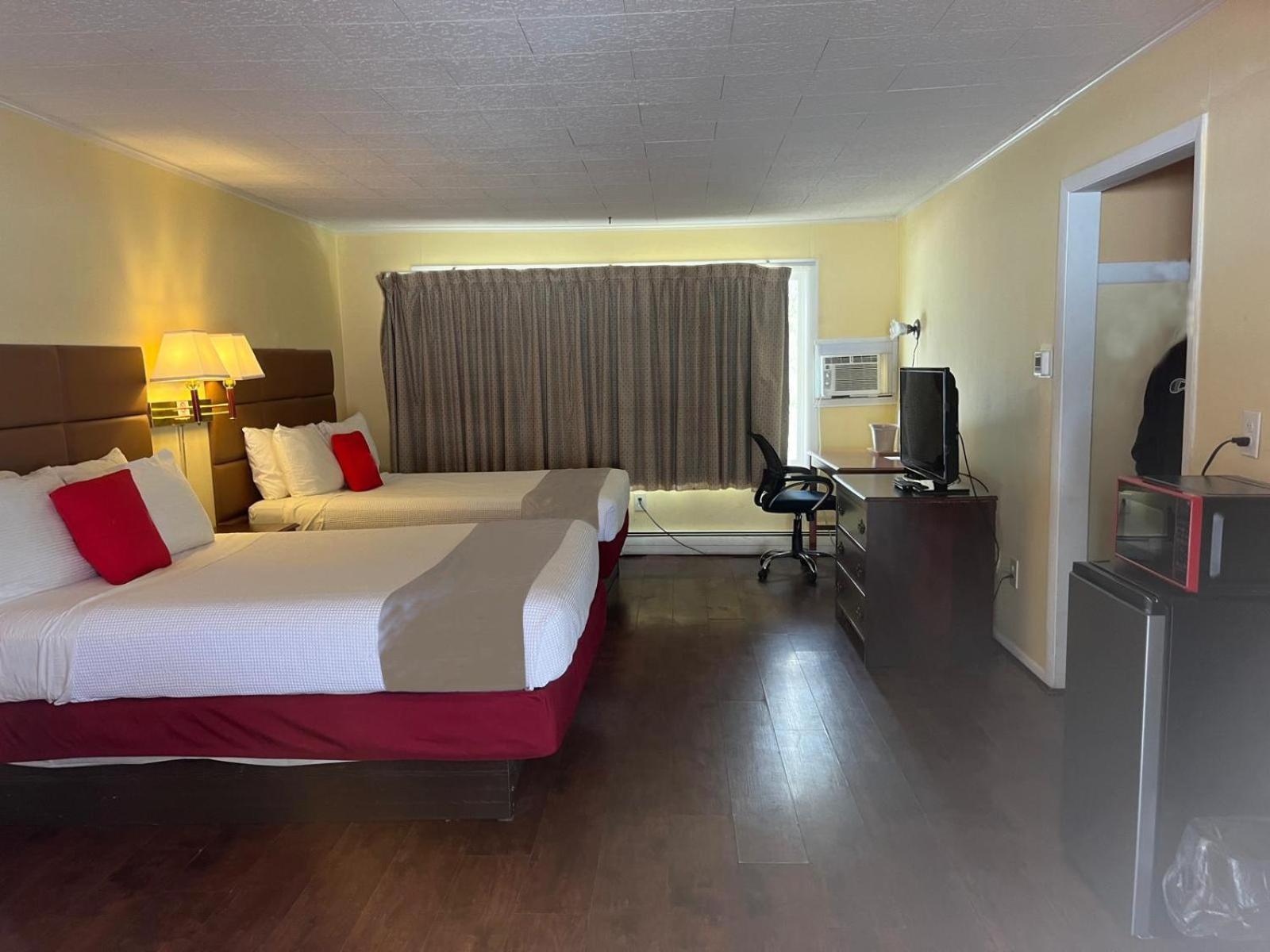 Delhi Buena Vista Inn Motel מראה חיצוני תמונה